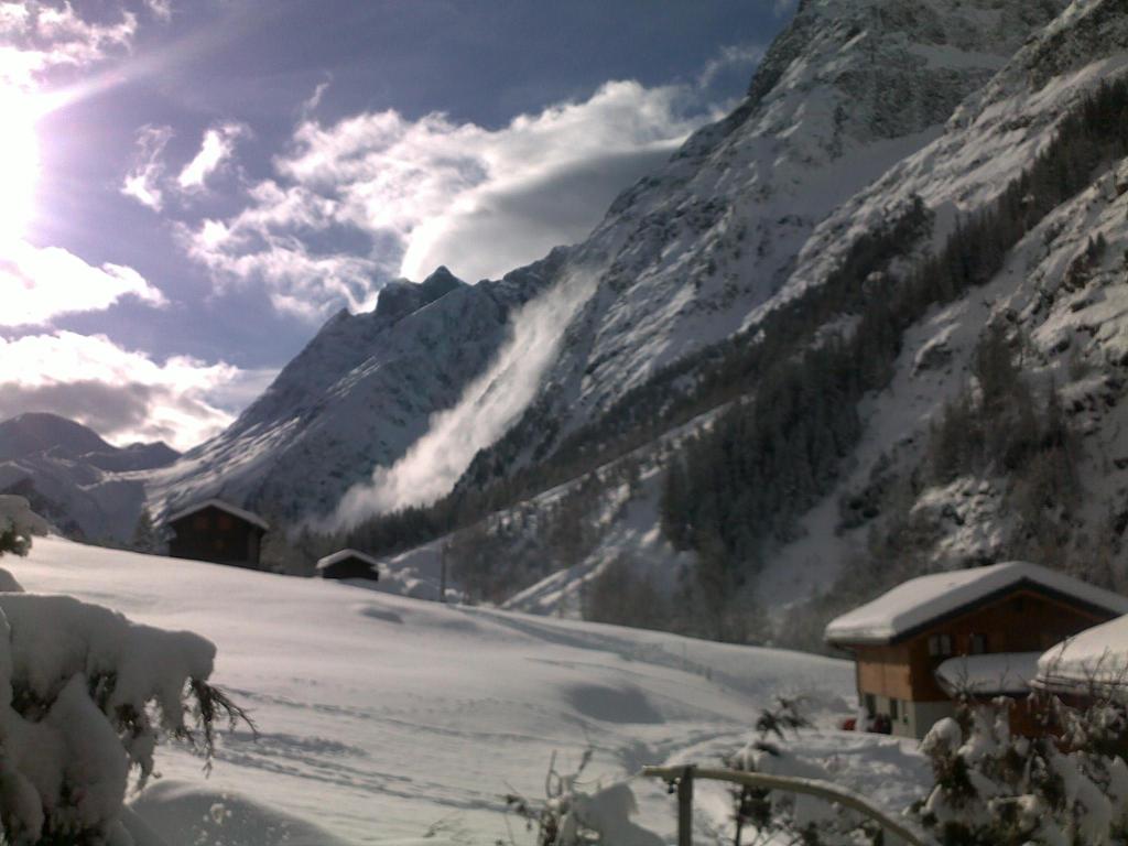 La Foulyn rakas maisema muutaman vuoden takaa. Huomaa lumivyöry!
